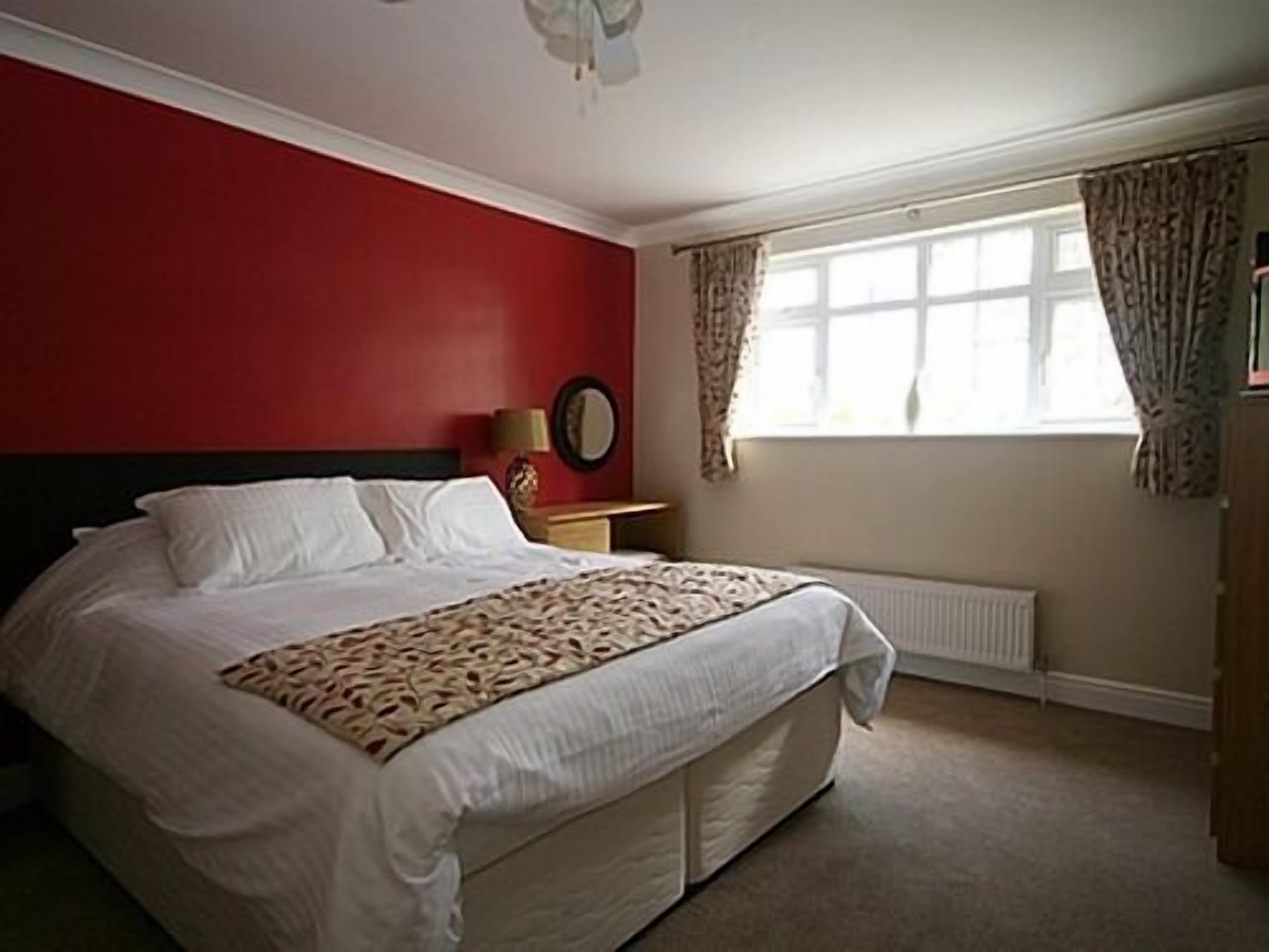 Dunmow Guest House Great Dunmow Exterior foto